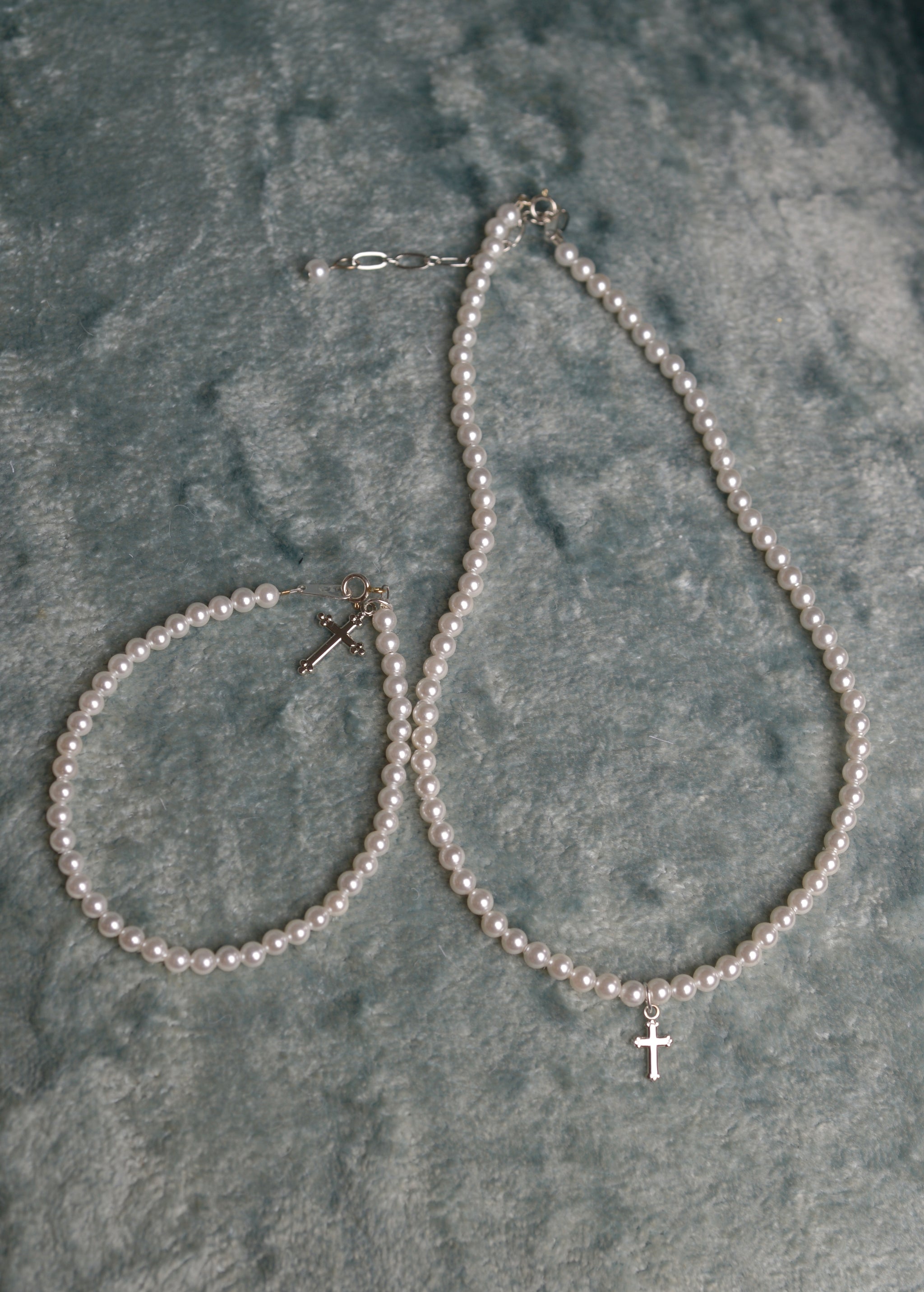 Pearl with Cross Bracelet