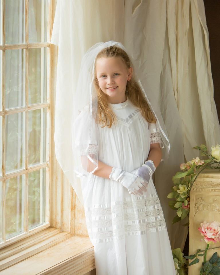 Communion Veil Ribbon Edge headdress first Holy Communion outfit tulle –  Strasburg Children