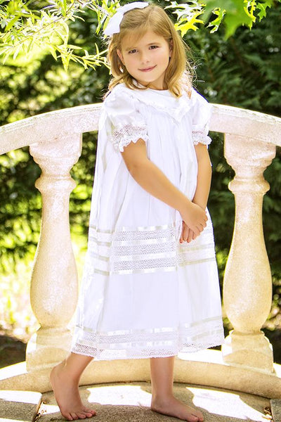 Elegant Lace Christening Gown For Baby Girls White/Ivory Bloomingdales  Baptism Dresses With Bonnet From Manweisi, $70.28 | DHgate.Com